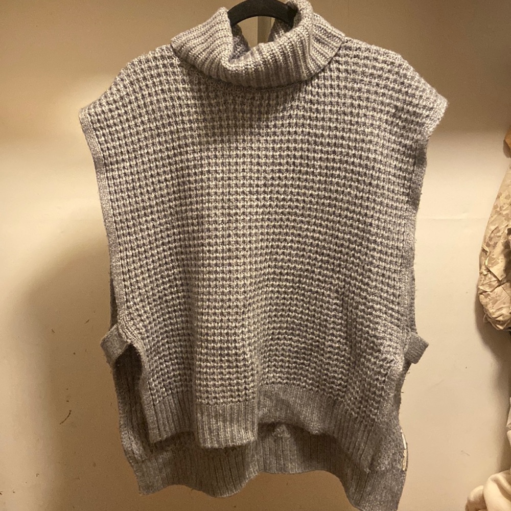 Madewell turtleneck sweater vest